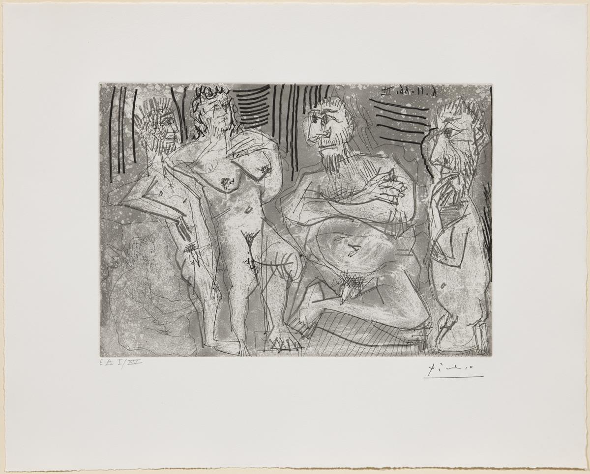 Mujer de pie rodeada por cuatro hombres barbudos