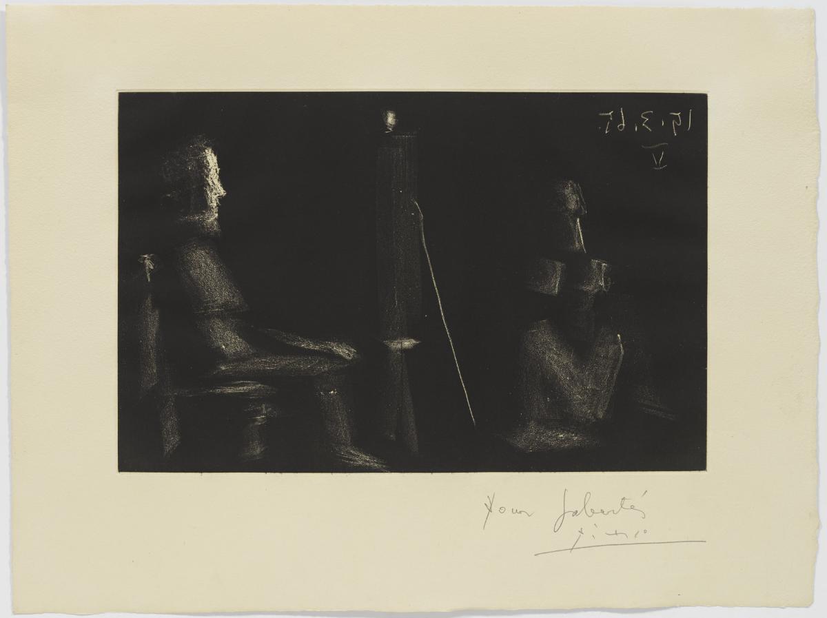 Pintor descansando y modelo sentada con las piernas cruzadas