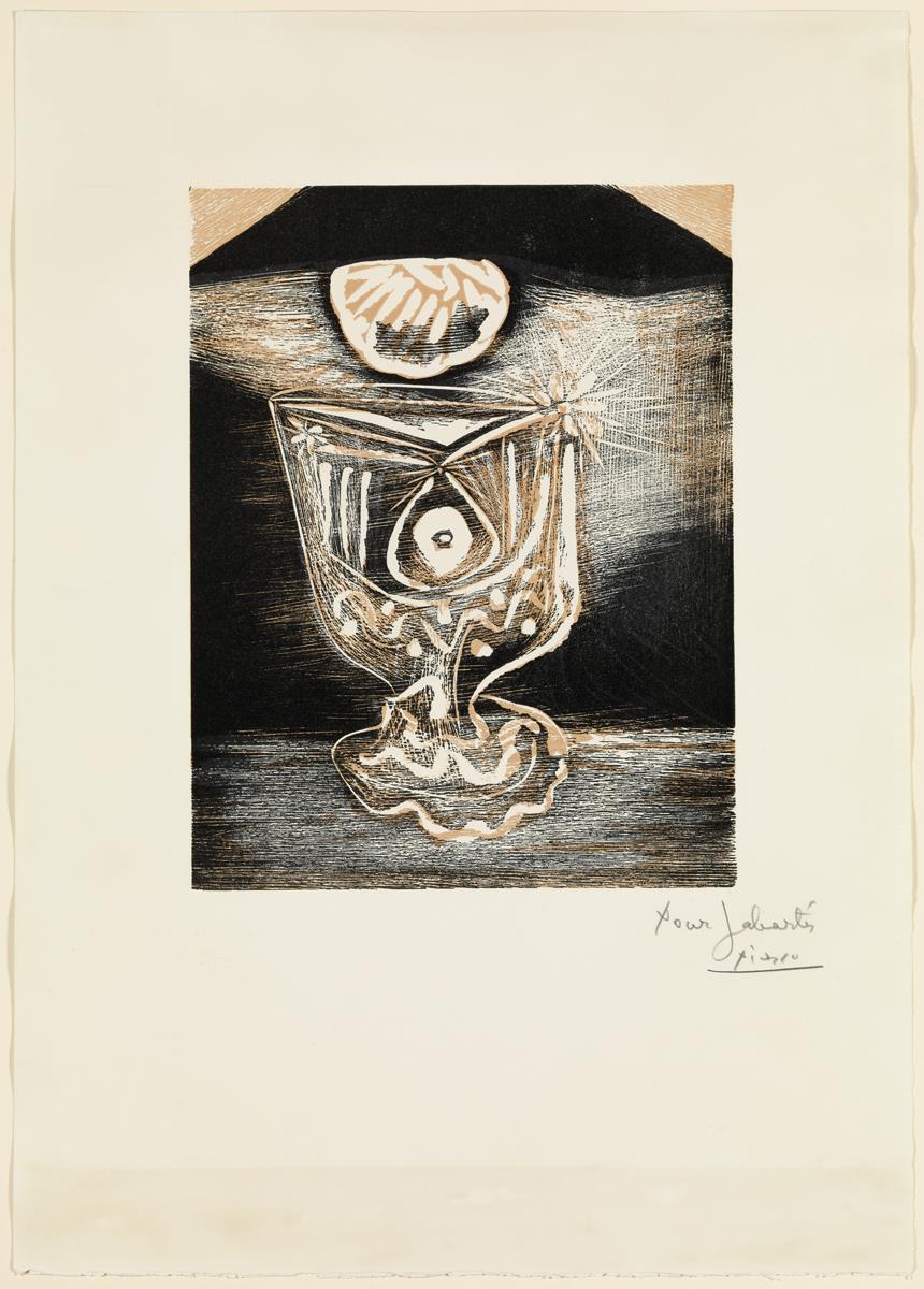 Copa bajo la lámpara