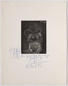 Busto de hombre barbudo con sombrero