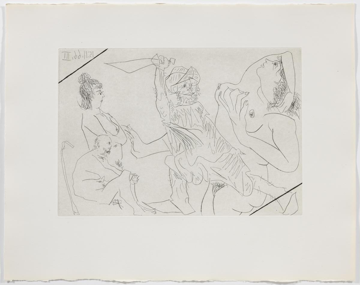 Home amb babutxes amenaçant una dona despullada amb un punyal davant de dos espectadors vells